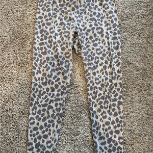 Women’s Old Navy Leopard Leggings